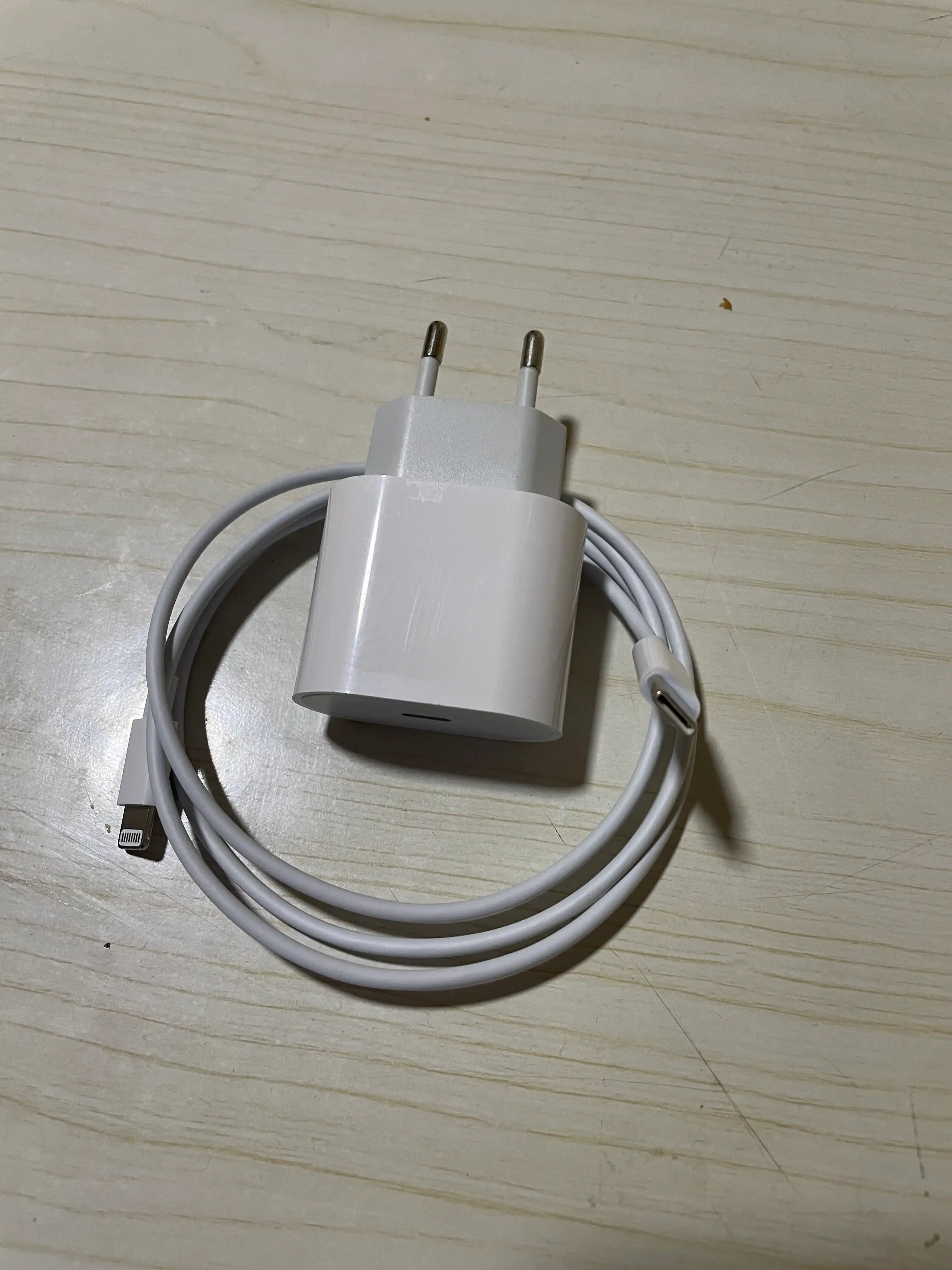 Iphone zaryadka 16 Pro MaxType-C/USB-C Lightning  va tezkor zaryadnik kabeli, 25 Vt