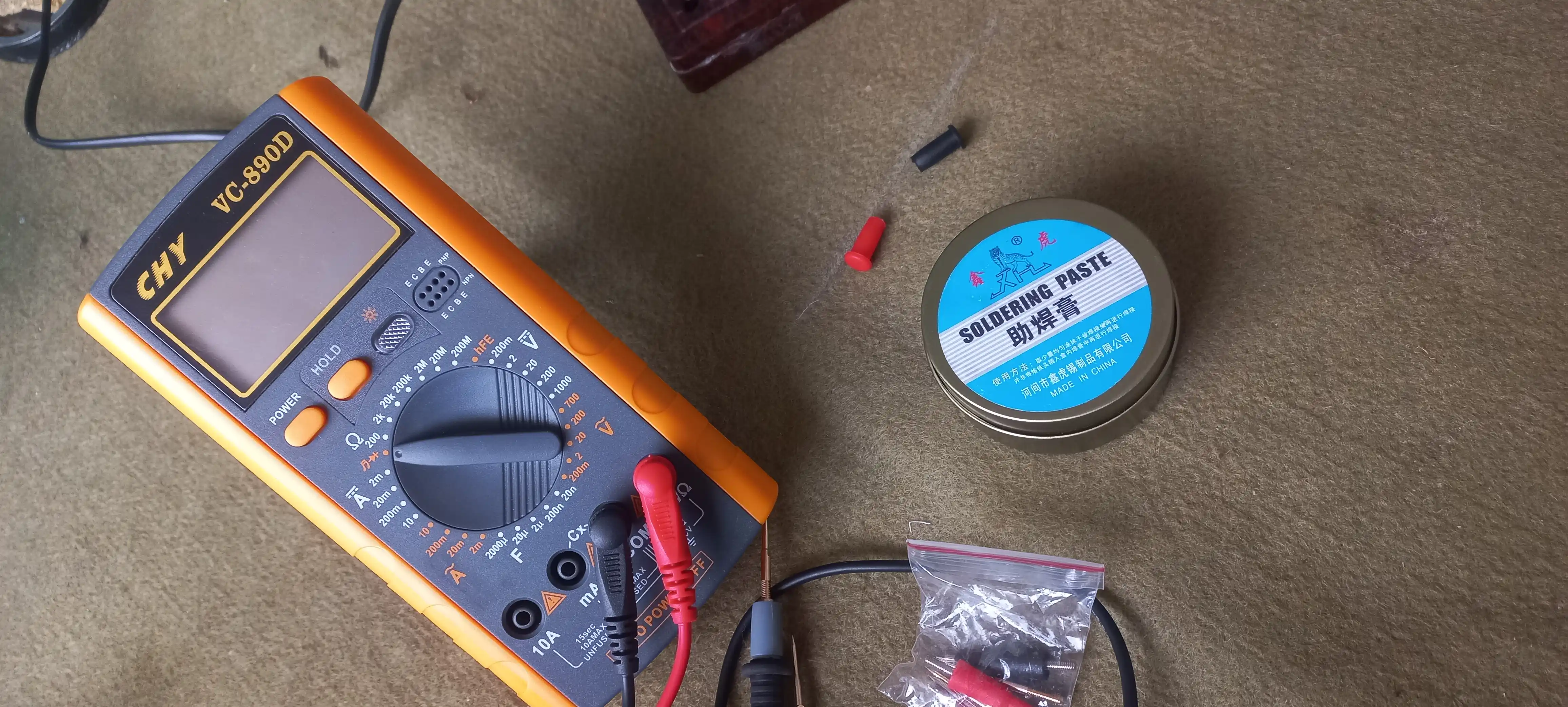 Паяльная паста Solder Paste, 100 гр, для SMD компонентов, чистая пайка канифоль