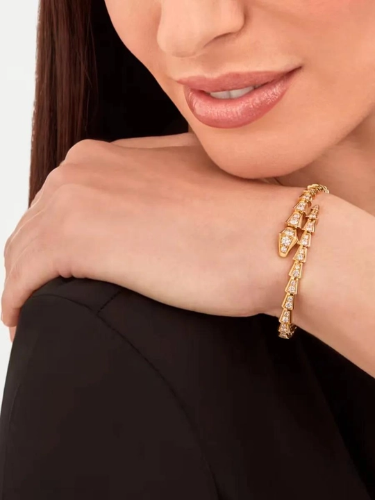 Набор бижутерии в стиле Bvlgari: браслет и кольцо в форме змеи
