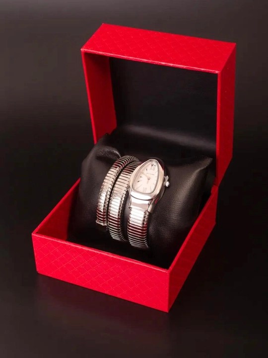 Qo'l soatlari Bvlgari, klassik dizayn, bulgari