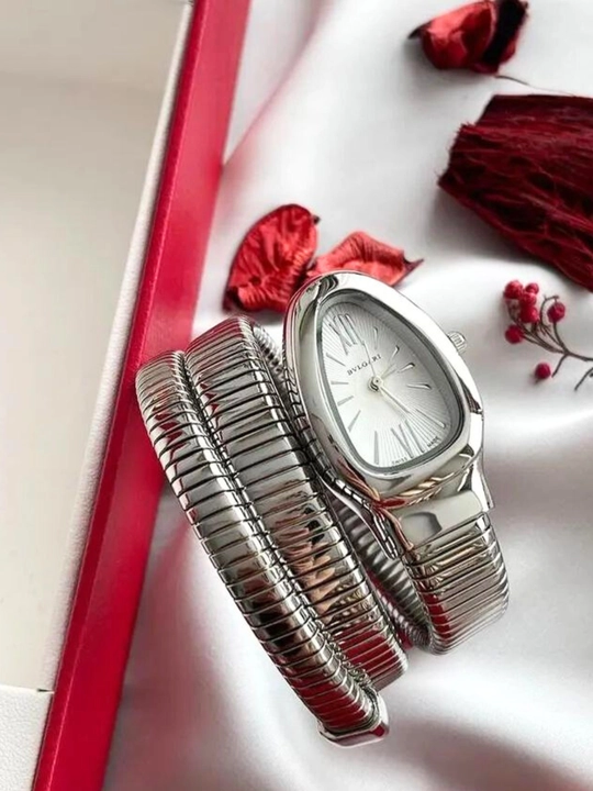 Qo'l soatlari Bvlgari, klassik dizayn, bulgari