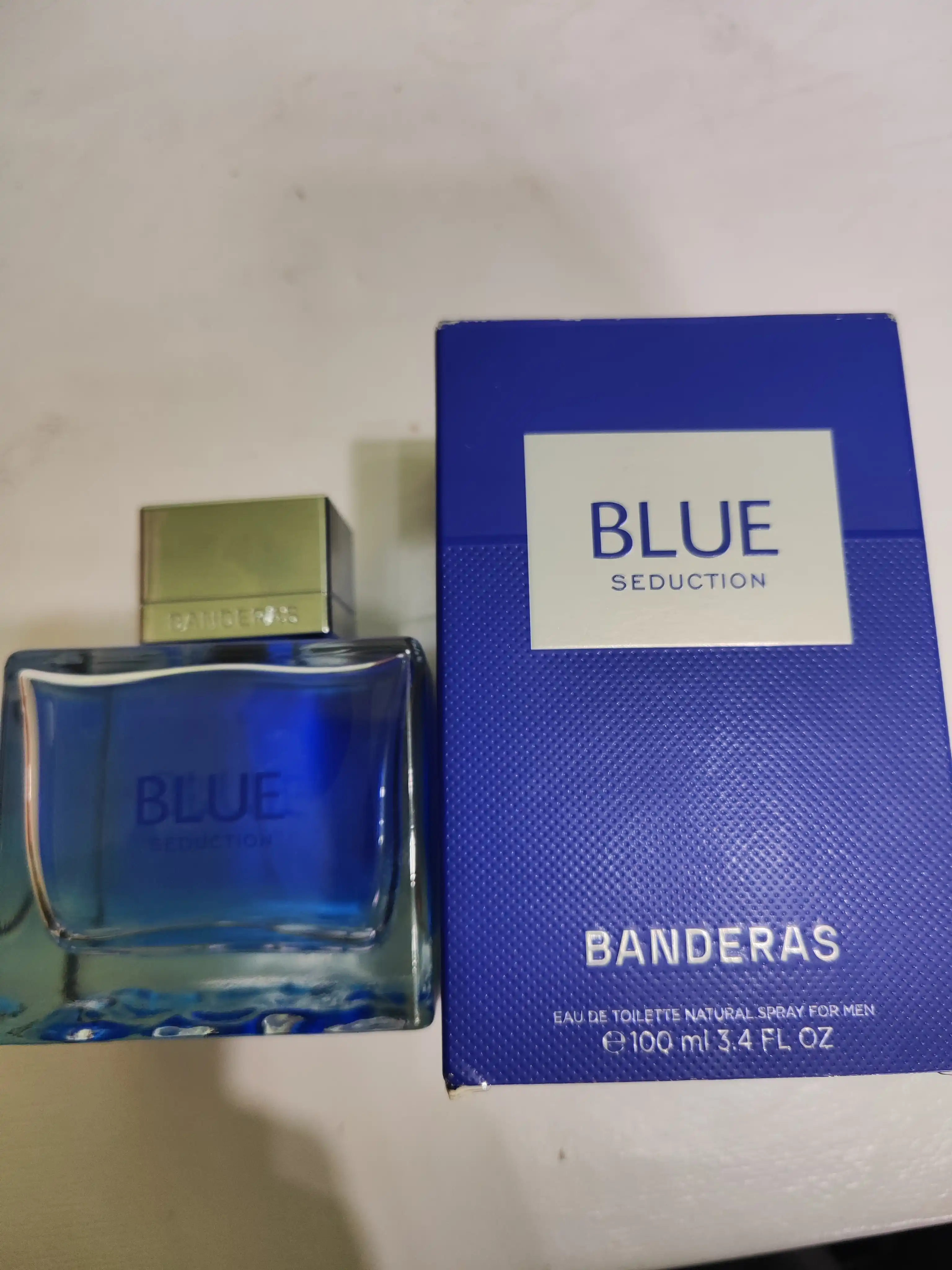 Erkaklar uchun xushbo'ylangan suv BLUE SEDUCTION, 100ml