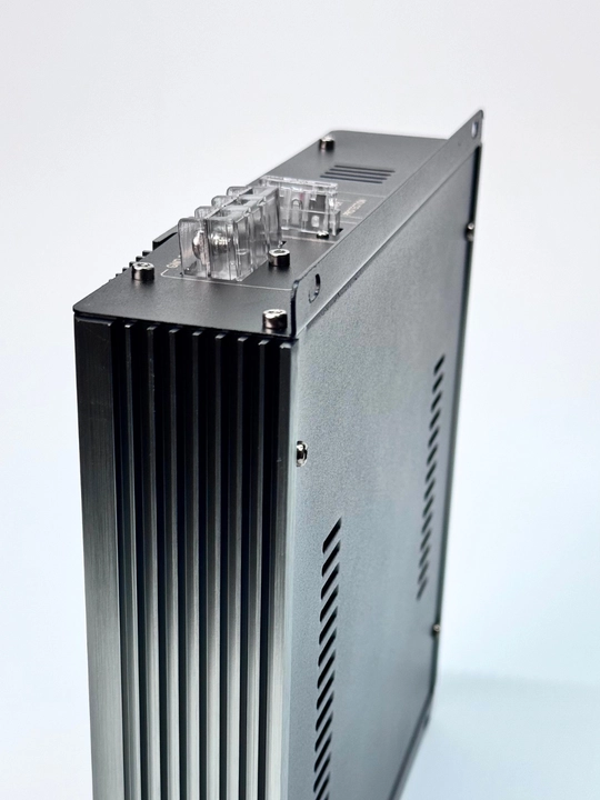 Pioneer Усилитель звука для авто 2-4-канальный, 2200-6800 Вт