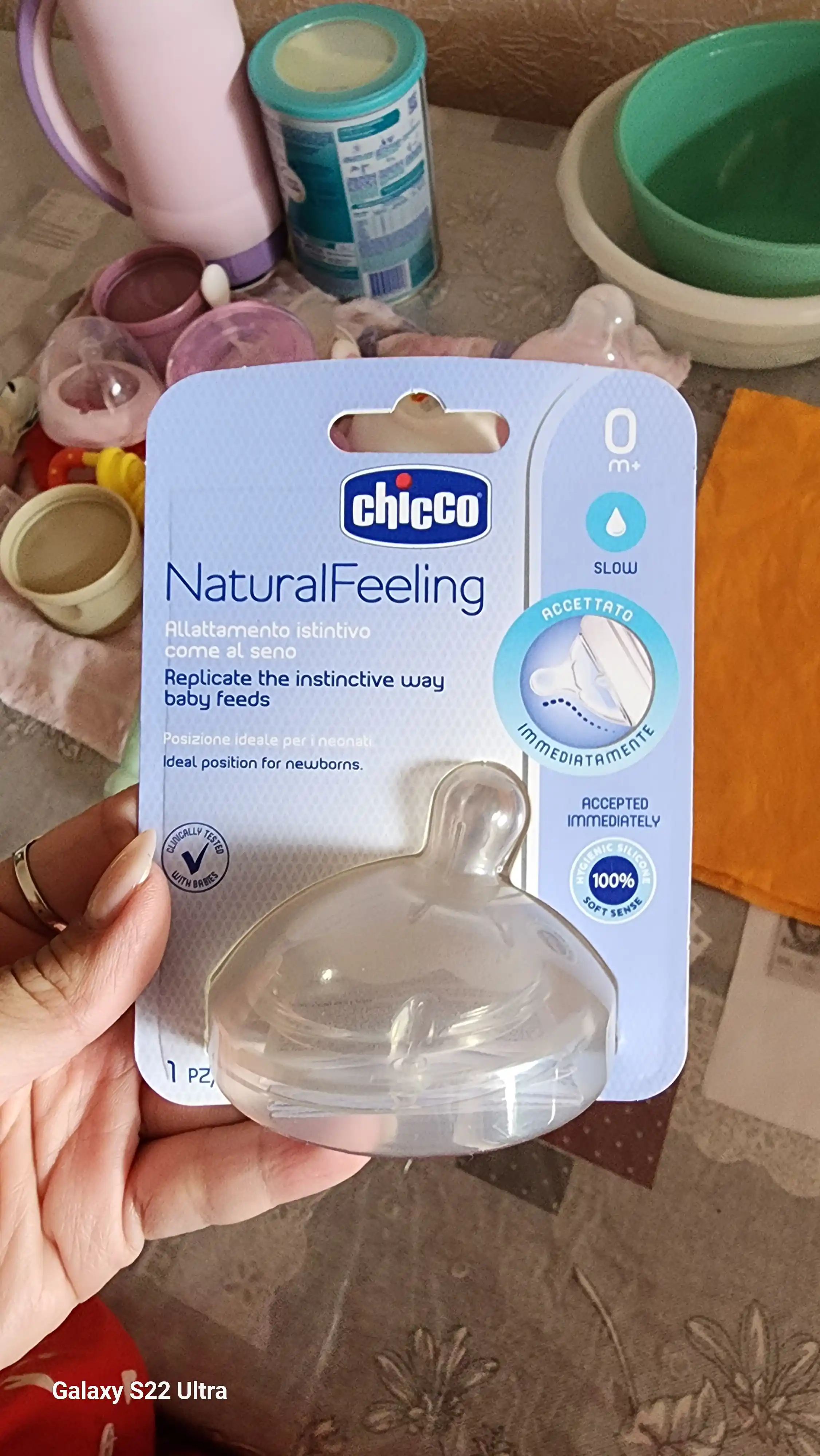 Соска Chicco Natural Feeling медленный поток, 0 мес + 1 шт