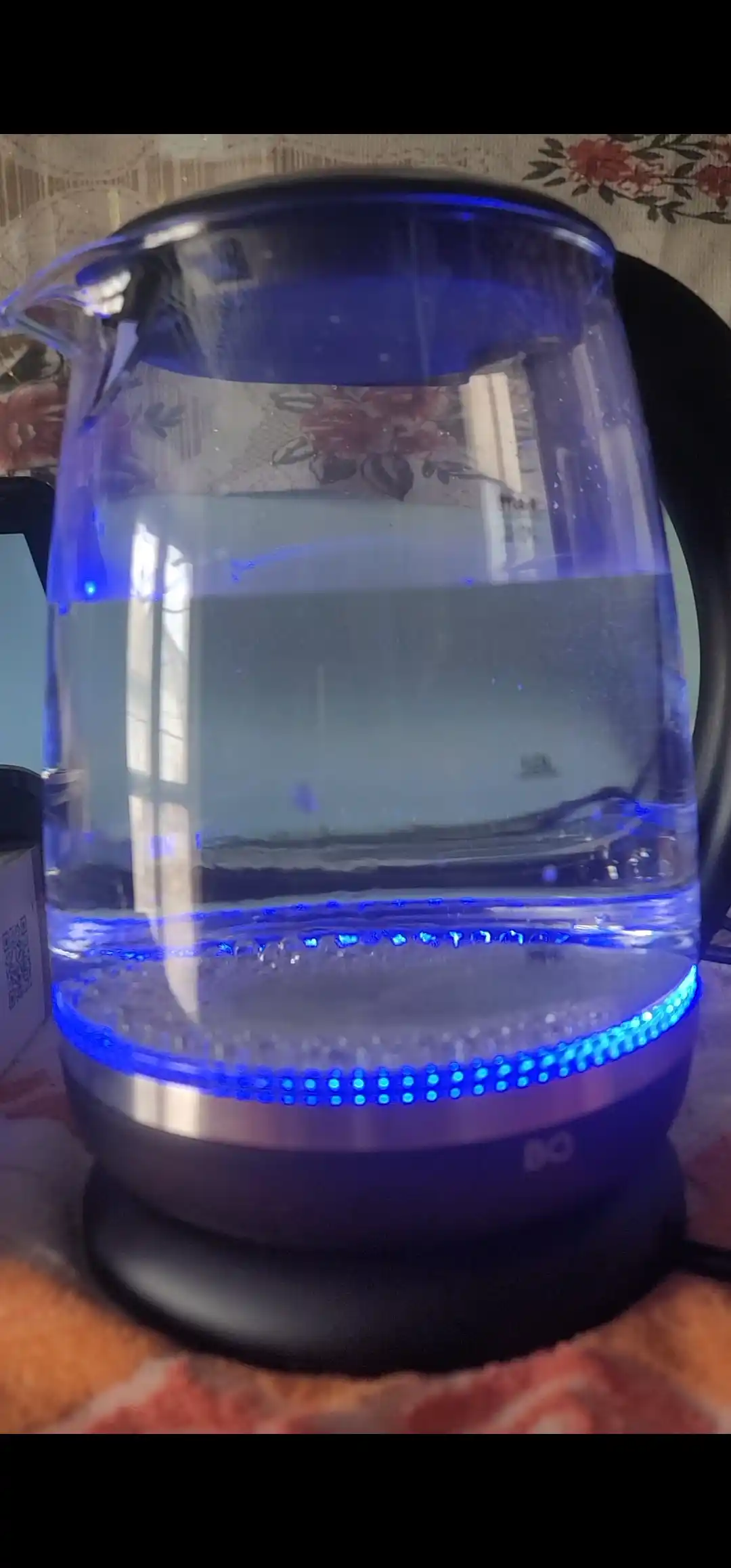 Elektr choynak BQ KT2049G, 2200 Vt, hajmi 2 litr, shisha, tez qaynaydi, yorug'lik