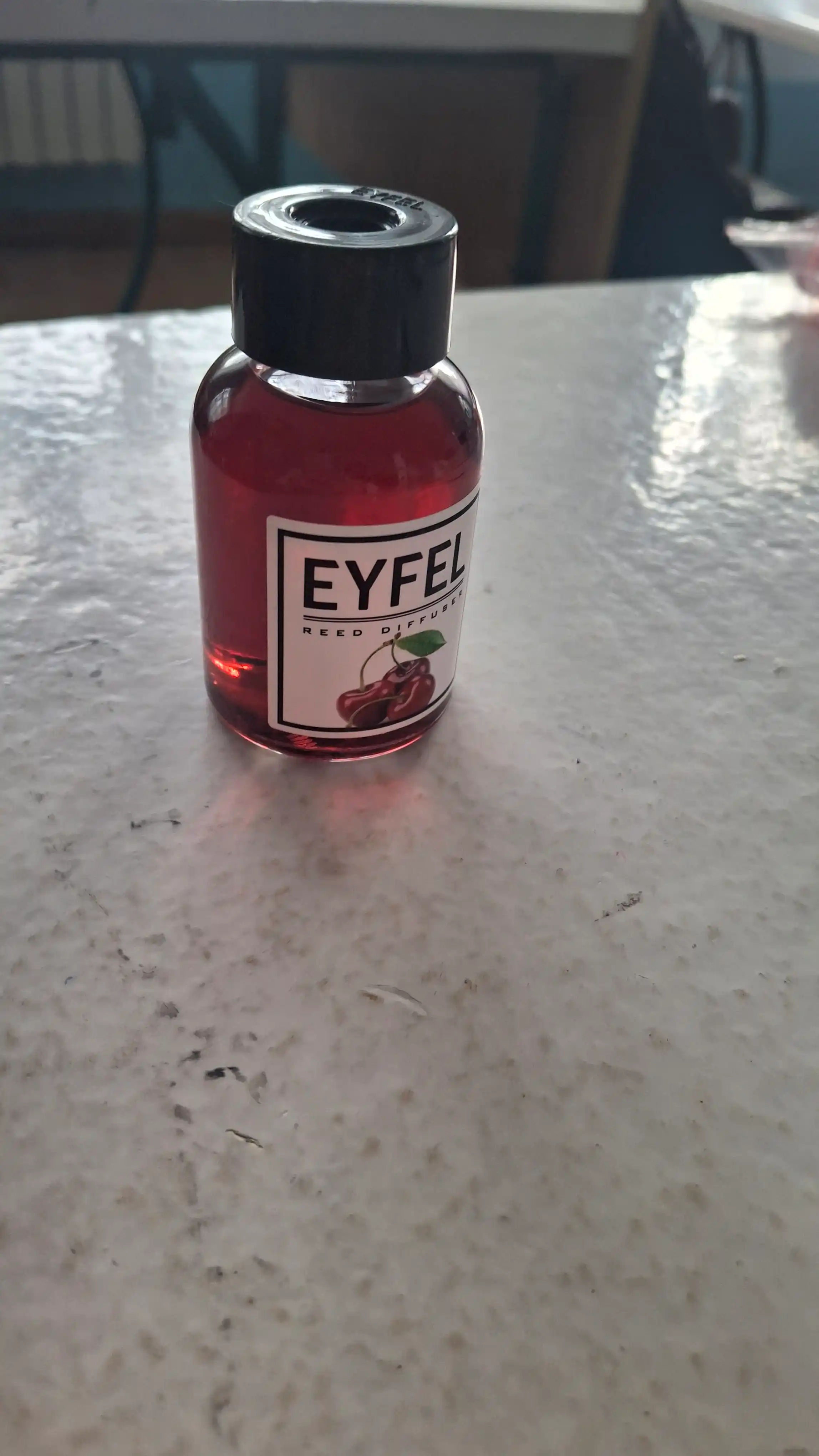 Освежитель воздуха для дома, автомобиля и офиса "Eyfel"