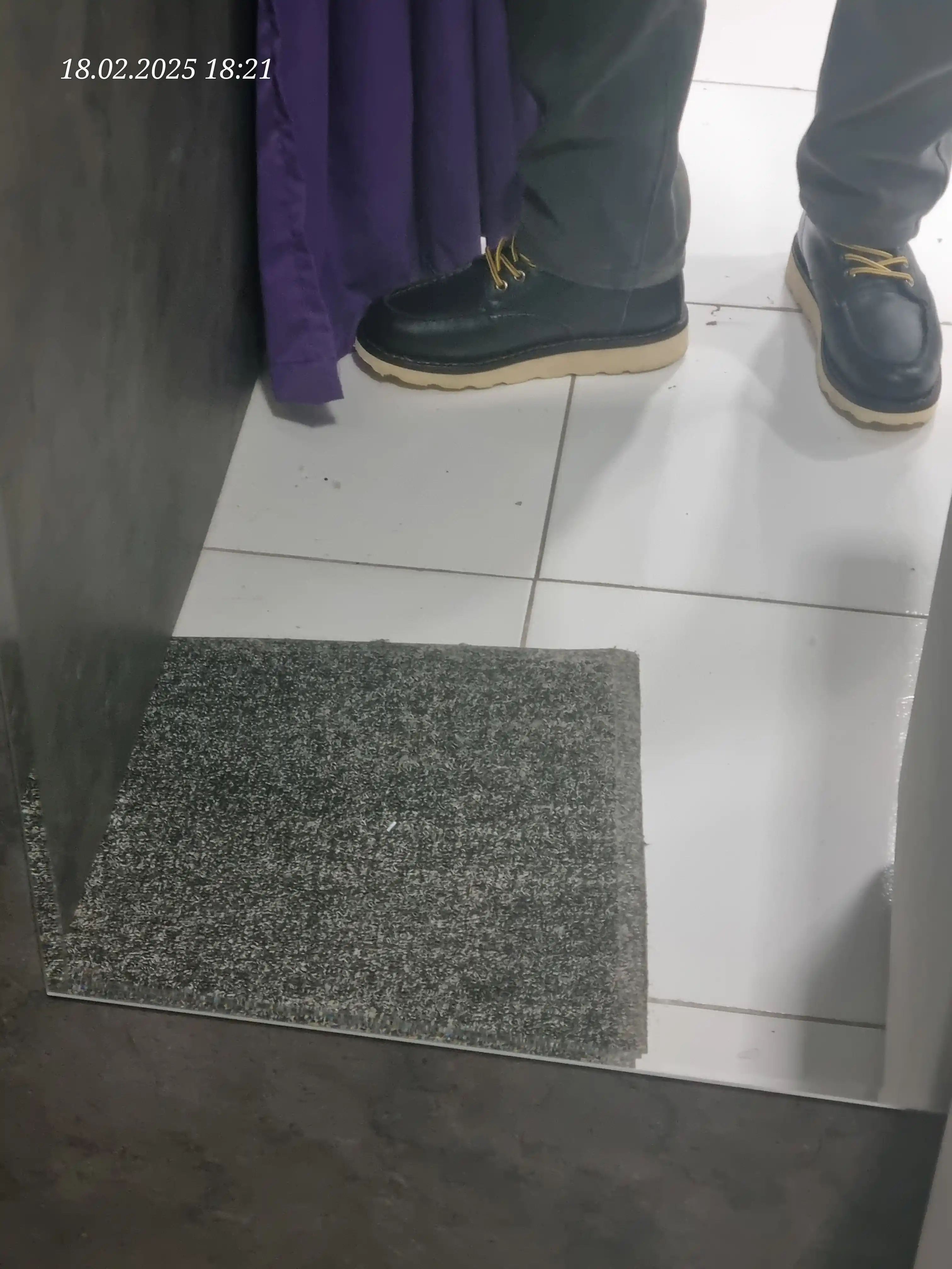 Charm etiklar
