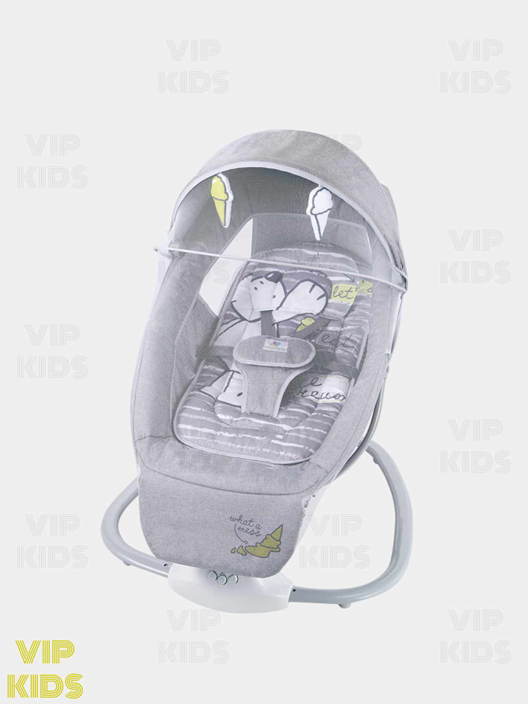 Lopez porno videolarini tomosha qiling erkakning oldida onanizm