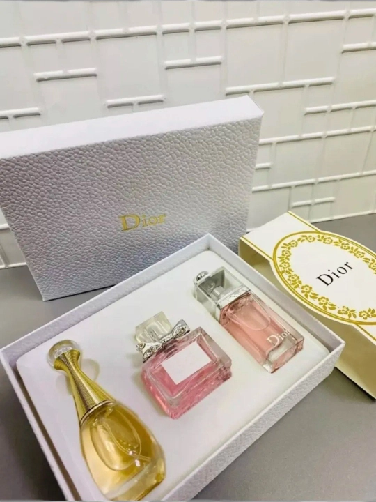 LES PARFUMES DIOR, подарочный набор парфюмерной воды для женщин и девочек
