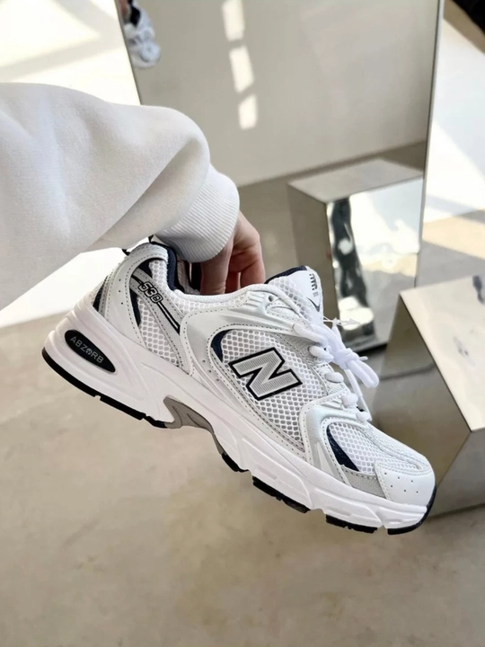 Кроссовки женские NEW Balance 530 - 