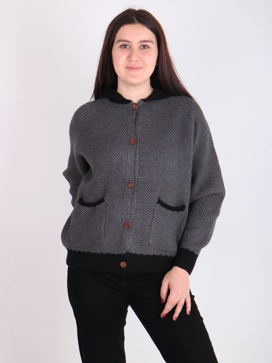 Ayollar kardigani