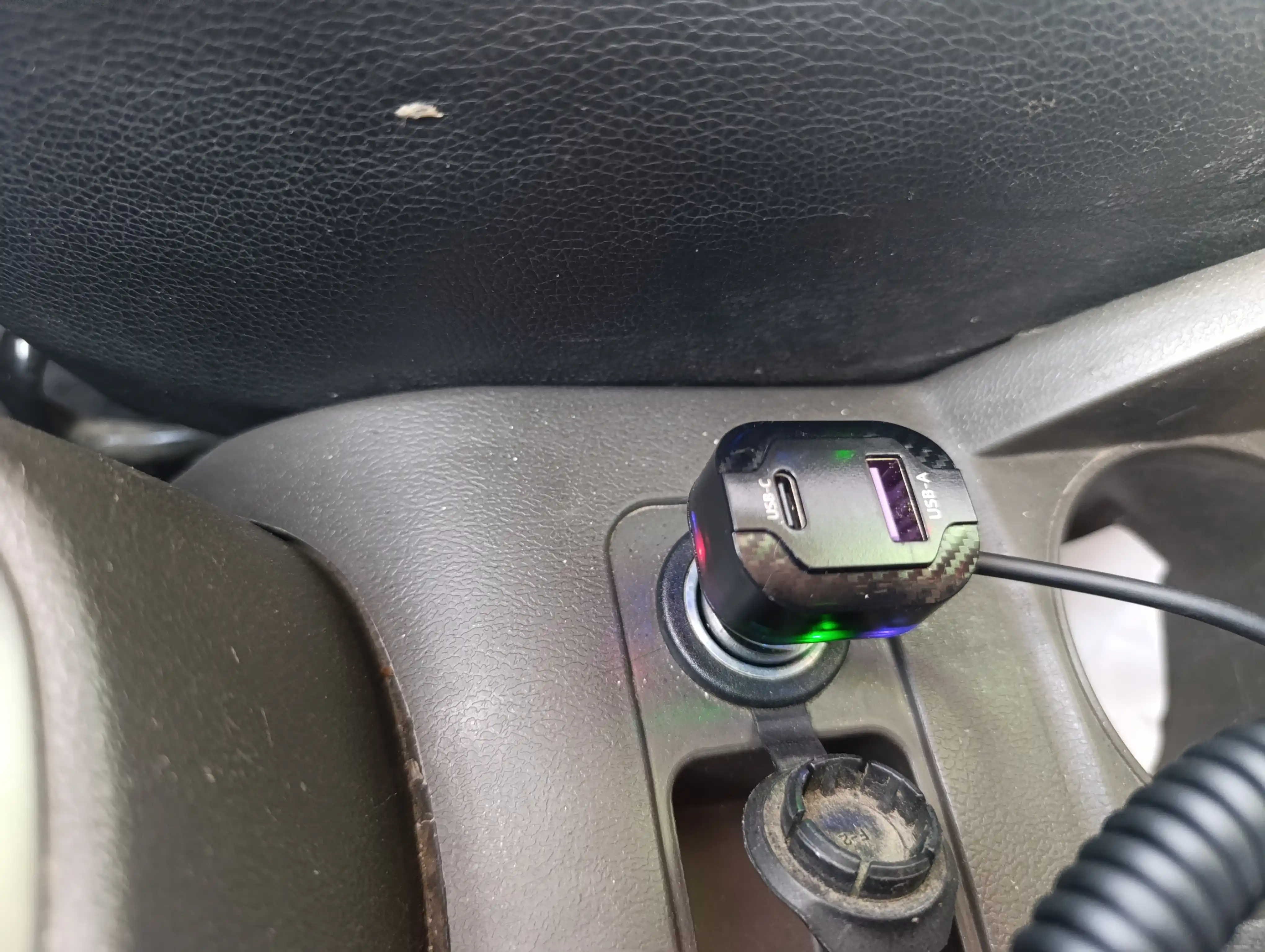 Быстрое зарядное устройство CAR CHARGER PD-3OW универсальное
