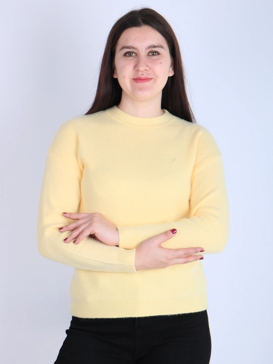 Ayollar uchun angora sviteri, universal o'lcham, L-XL – yumshoq va issiq