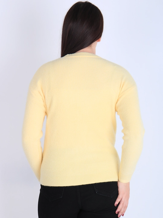 Ayollar uchun angora sviteri, universal o'lcham, L-XL – yumshoq va issiq