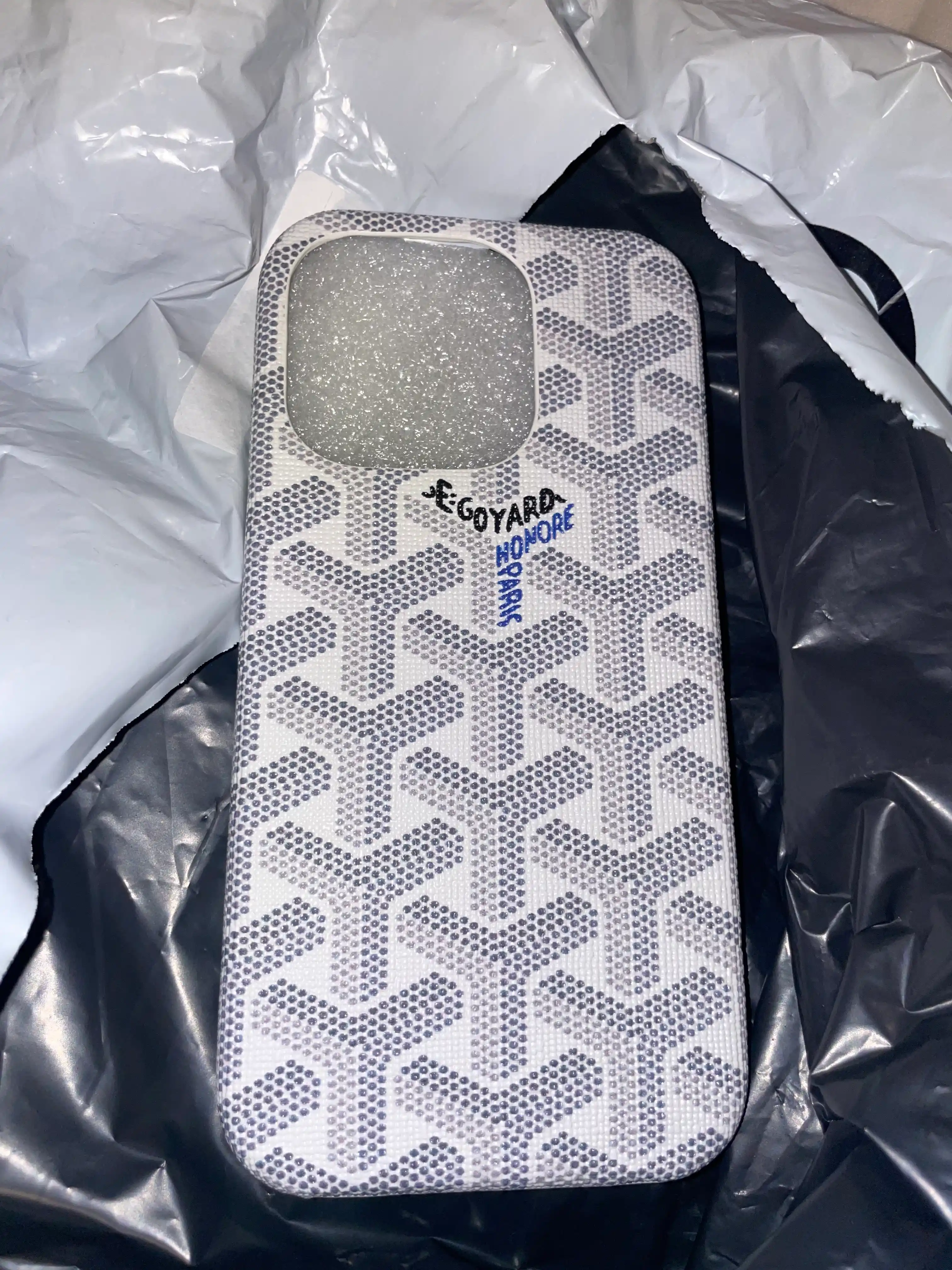 IPhone 14, 15, 16 Pro, ProMax, Plus uchun g'ilof Goyard
