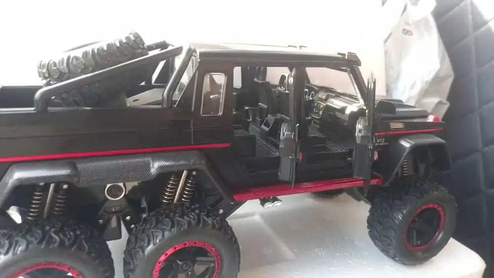 FIDGO avtomobil modeli, Mercedes G63 AMG 6x6