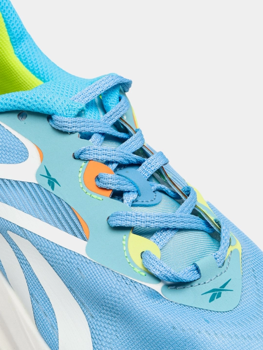 REEBOK AIR. Erkaklar krossovkalari, 40-44 o'lchamli