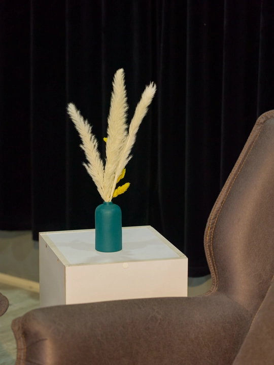 Керамическая ваза интерьерная, матовая, VASE10