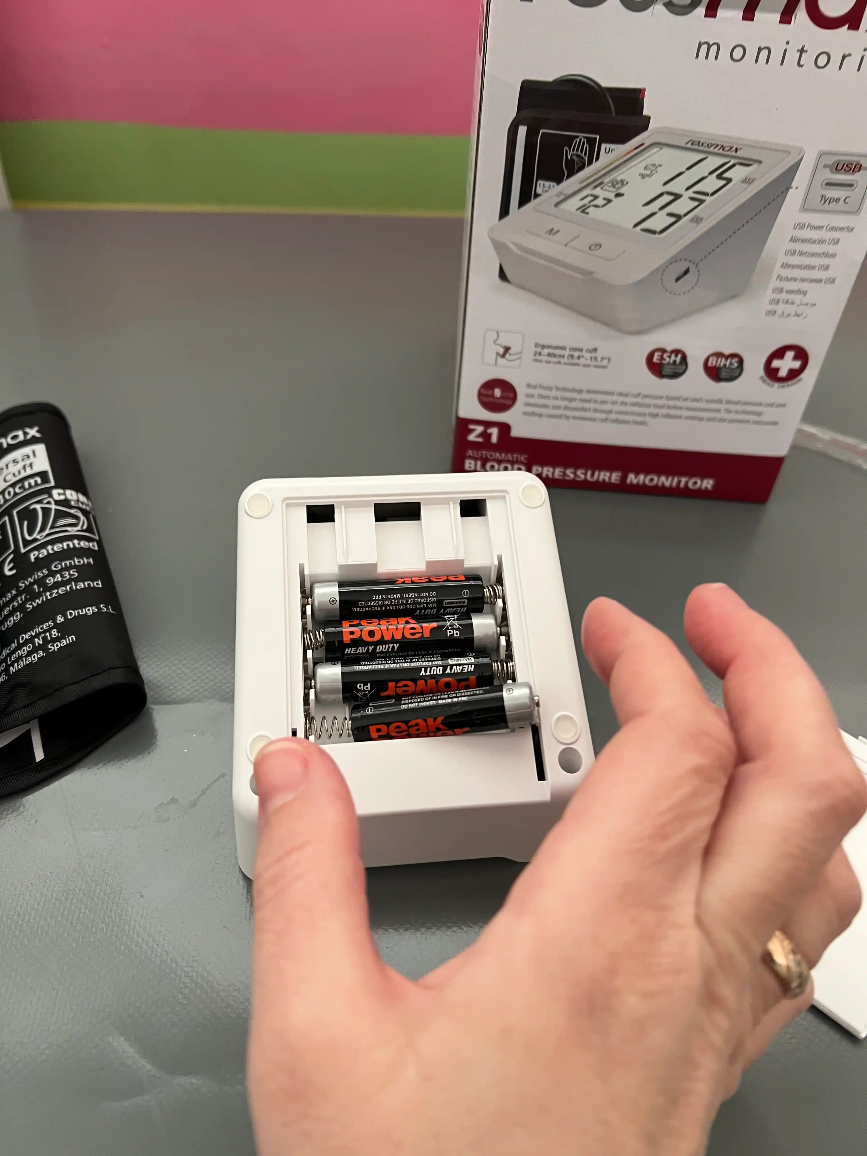 Raqamli avtomatik tonometr Z1 Rossmax Swiss