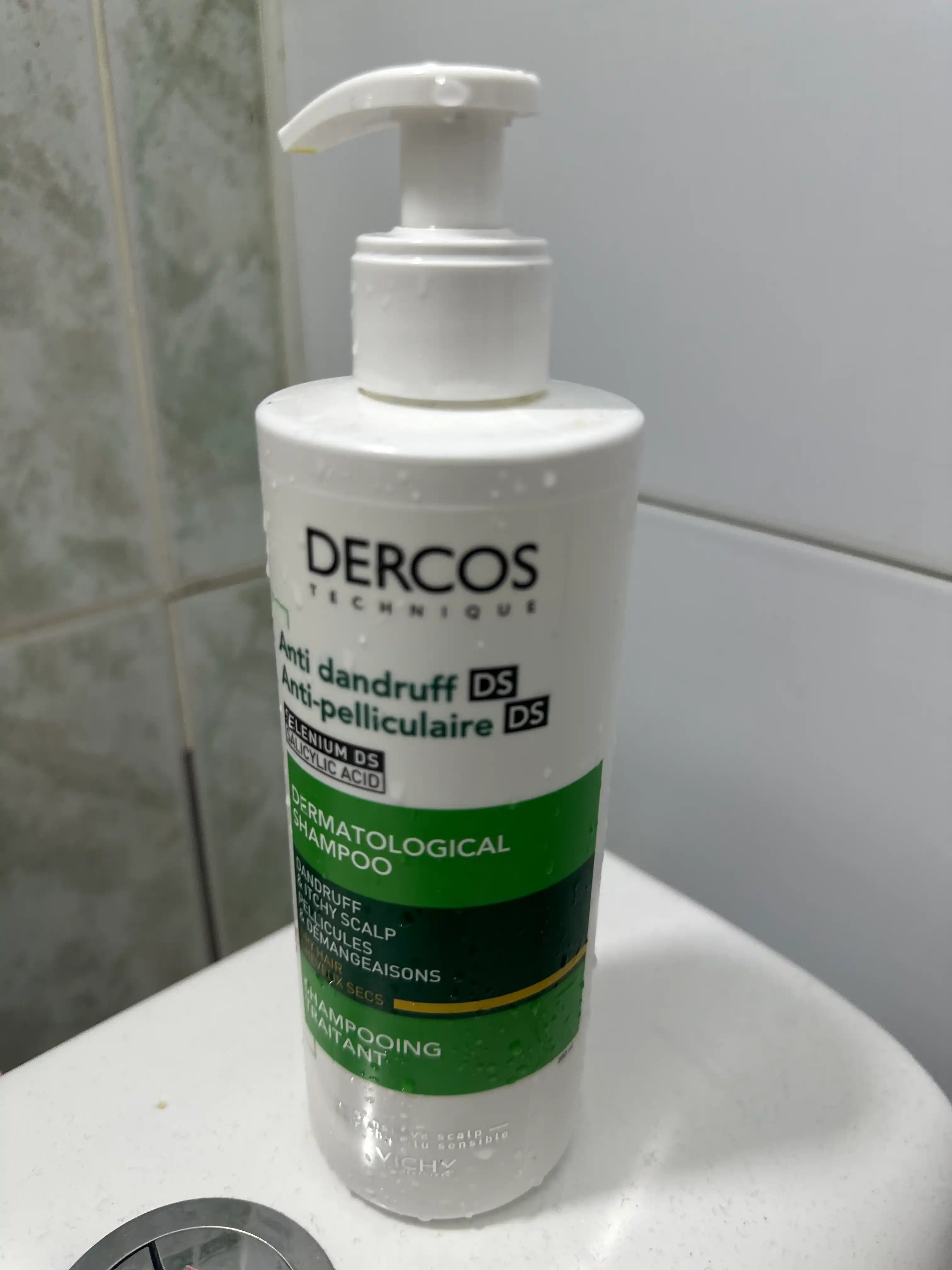 Intensiv shampunni parvarish qilish VICHY DERCOS, quruq sochlar uchun kepekka qarshi, 390 ml