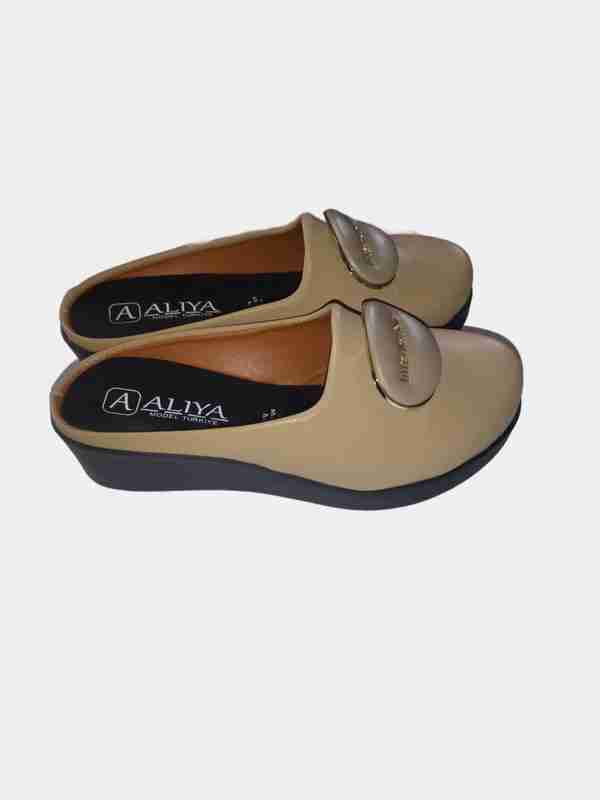 Ayollarni qattiq oyoq osti qilish