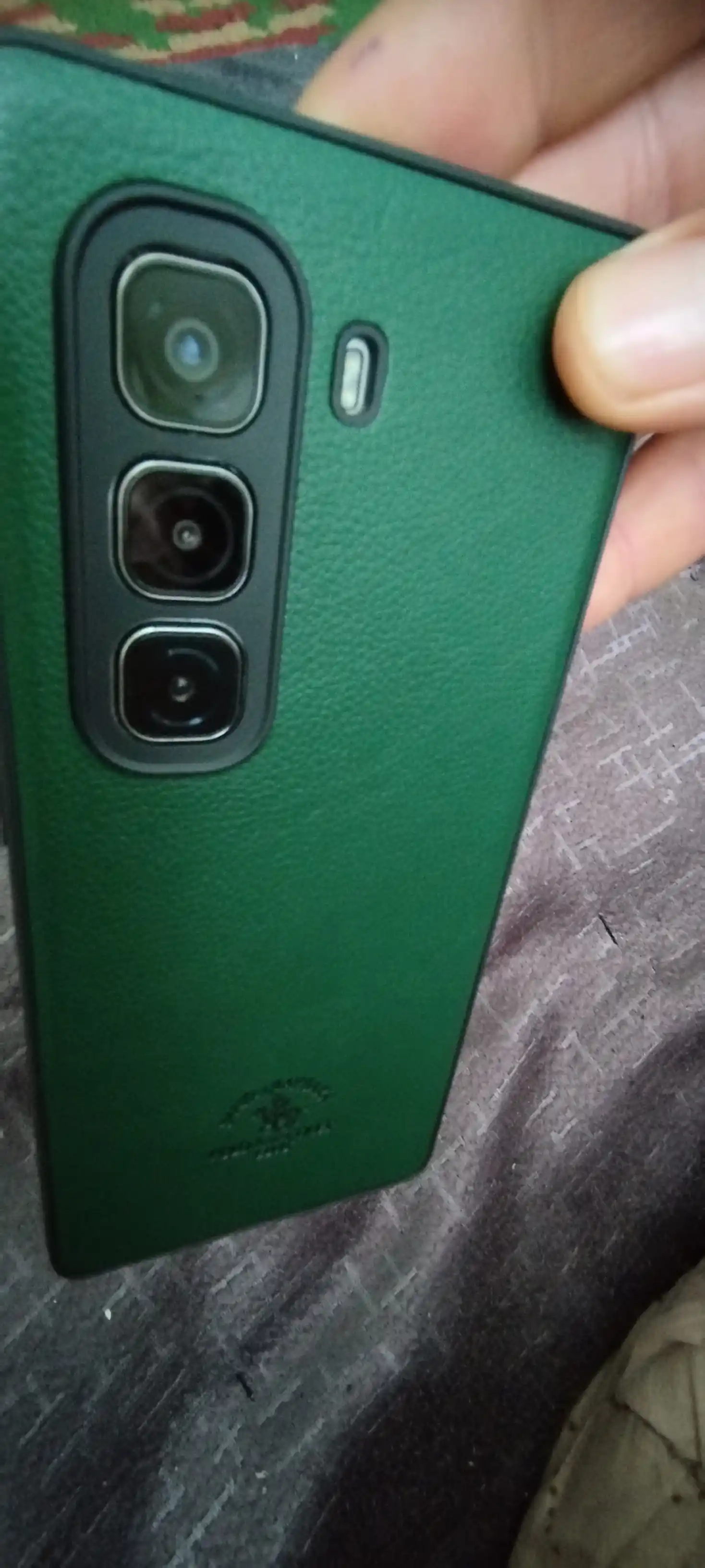 G'ilof Infinix Hot 50 Pro Plus smartfoni uchun