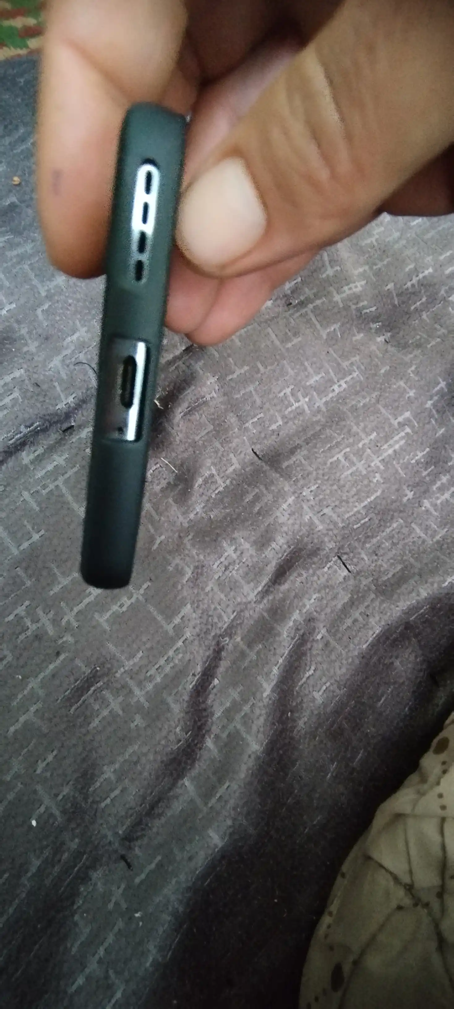 G'ilof Infinix Hot 50 Pro Plus smartfoni uchun