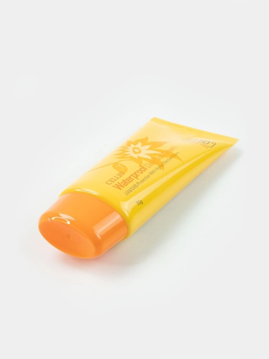 Quyoshdan himoyalovchi cellio 50+SPF, parvarishlovchi va namlantiruvchi krem, 70 gr