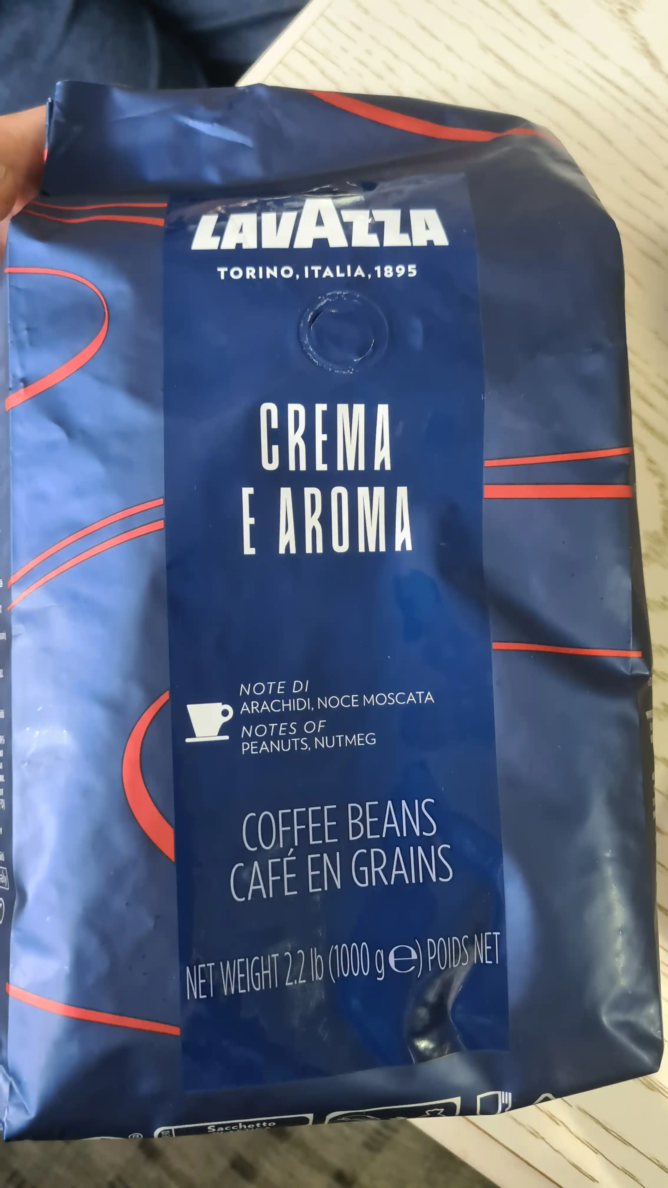 Кофе в зернах Lavazza Crema e Aroma Espresso, 1 кг