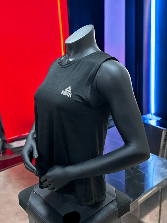Ayollar sport futbolkasi PEAK SPORT
