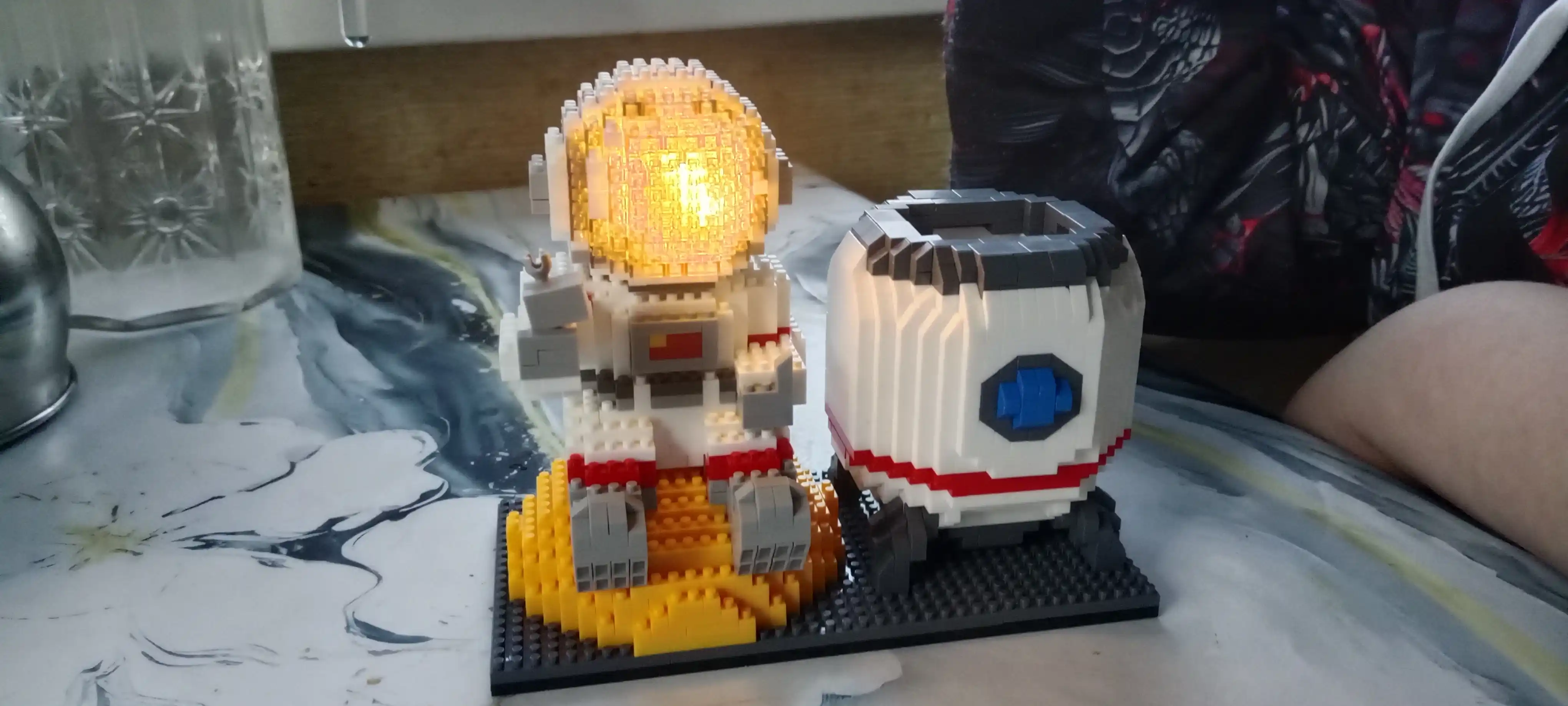 Yoritgichli 3D kosmonavt 3 tasi 1 da rivojlantiruvchi konstruktor, Valli robot