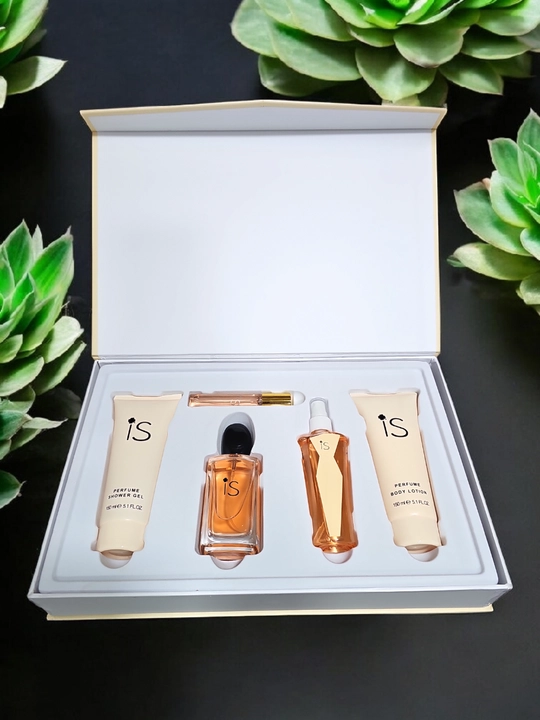IS Perfume Gift Set парфюмерный набор для женщин - 