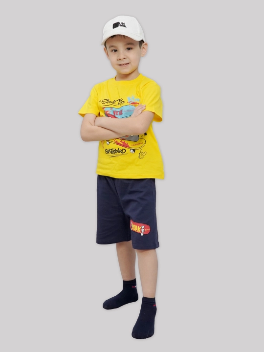 O'g'il bolalar uchun futbolka va shortiklar to'plami, 5-8 yosh CHASTE