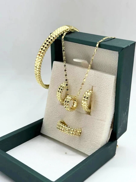 Комплект украшений, серьги, кольцо, браслет, цепочка, Messika Bvlgari, Vancleef
