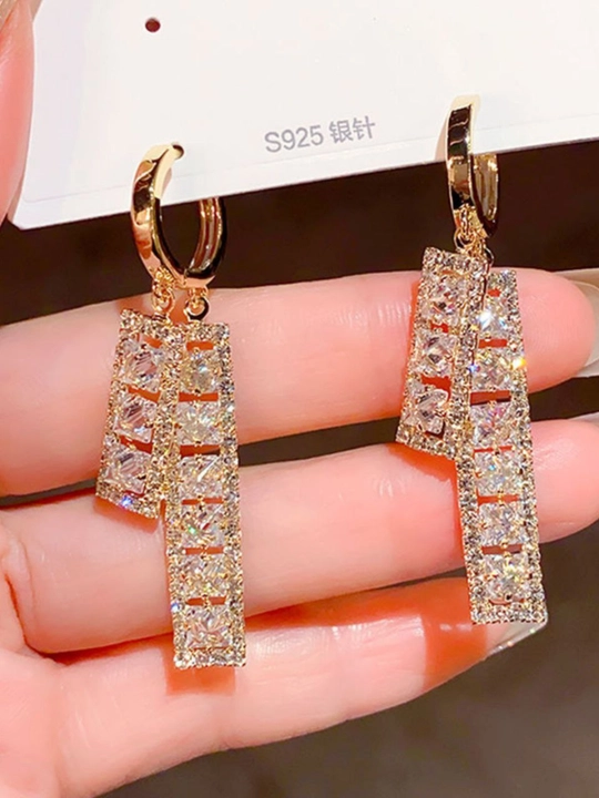 Серьги для женщин