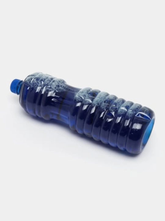 Algitsid, hovuzlarda suv o'tlarini o'ldirish uchun suyuq vosita
