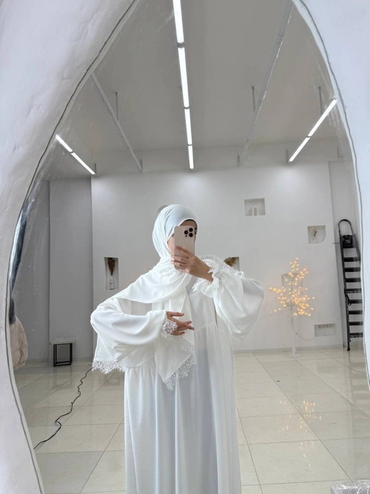 Abaya ko‘ylagi, himar, joynamoz, tasbeh, karobka va lentali sovg‘a to‘plami