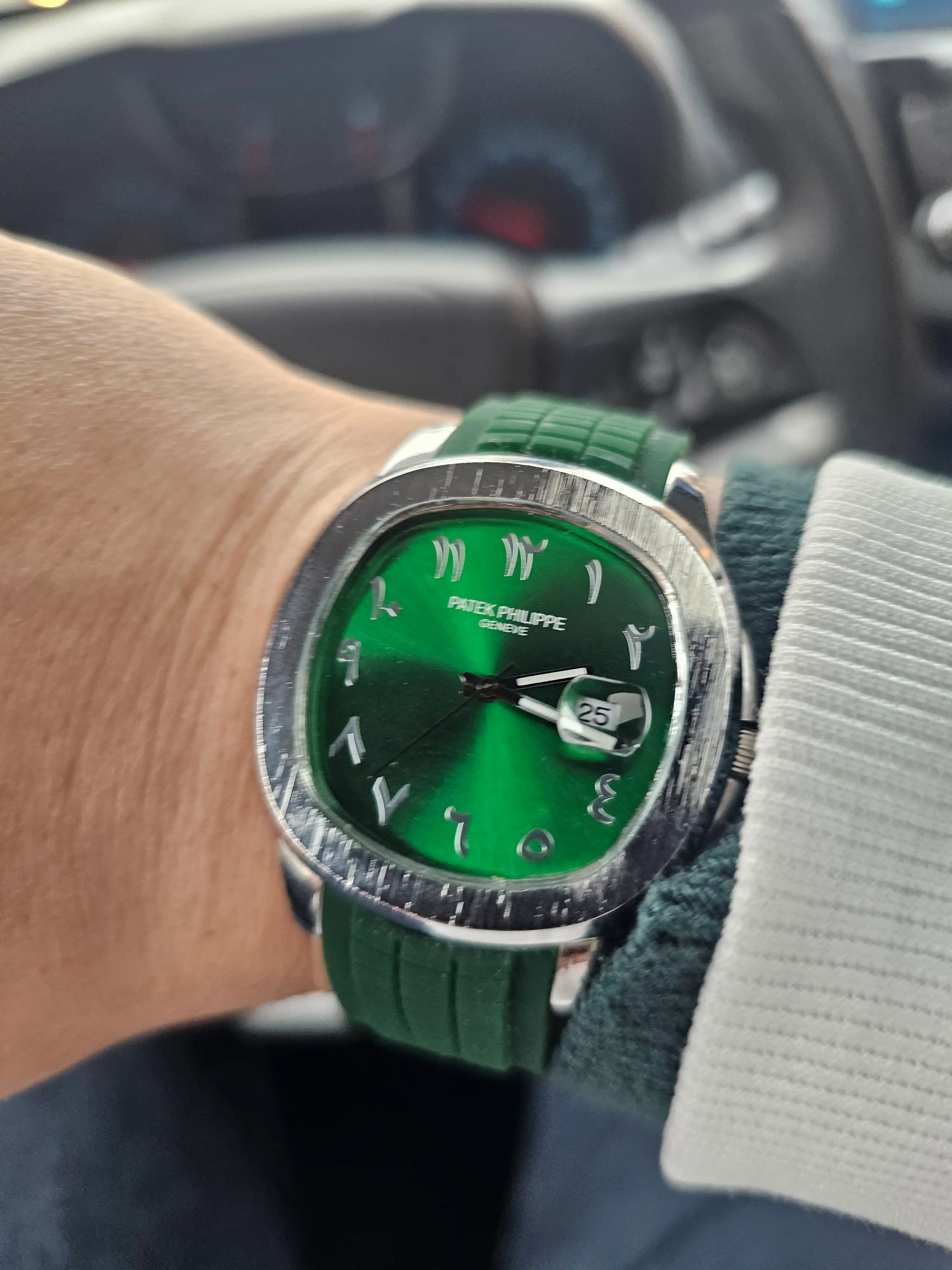 Erkaklar uchun Patek Philippe naqshli qo'l soatlari, sovg'a o'ramida