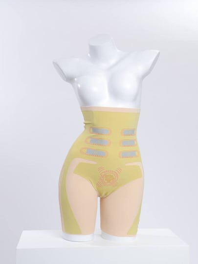 Cougars vs. Lesbian Kittens