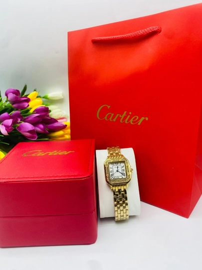 Женские наручные часы Cartier 4+1 с коробкой, документом и подарочным пакетом — LWATCHS-00W0027-ЗОЛОТ