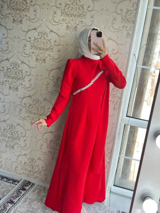 Bayramona ayollar ko'ylagi sholk mato, hamma faslga mos