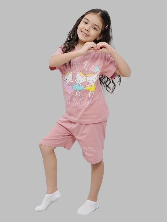 Футболка и шорты для девочек 5-8 лет, CHASTE