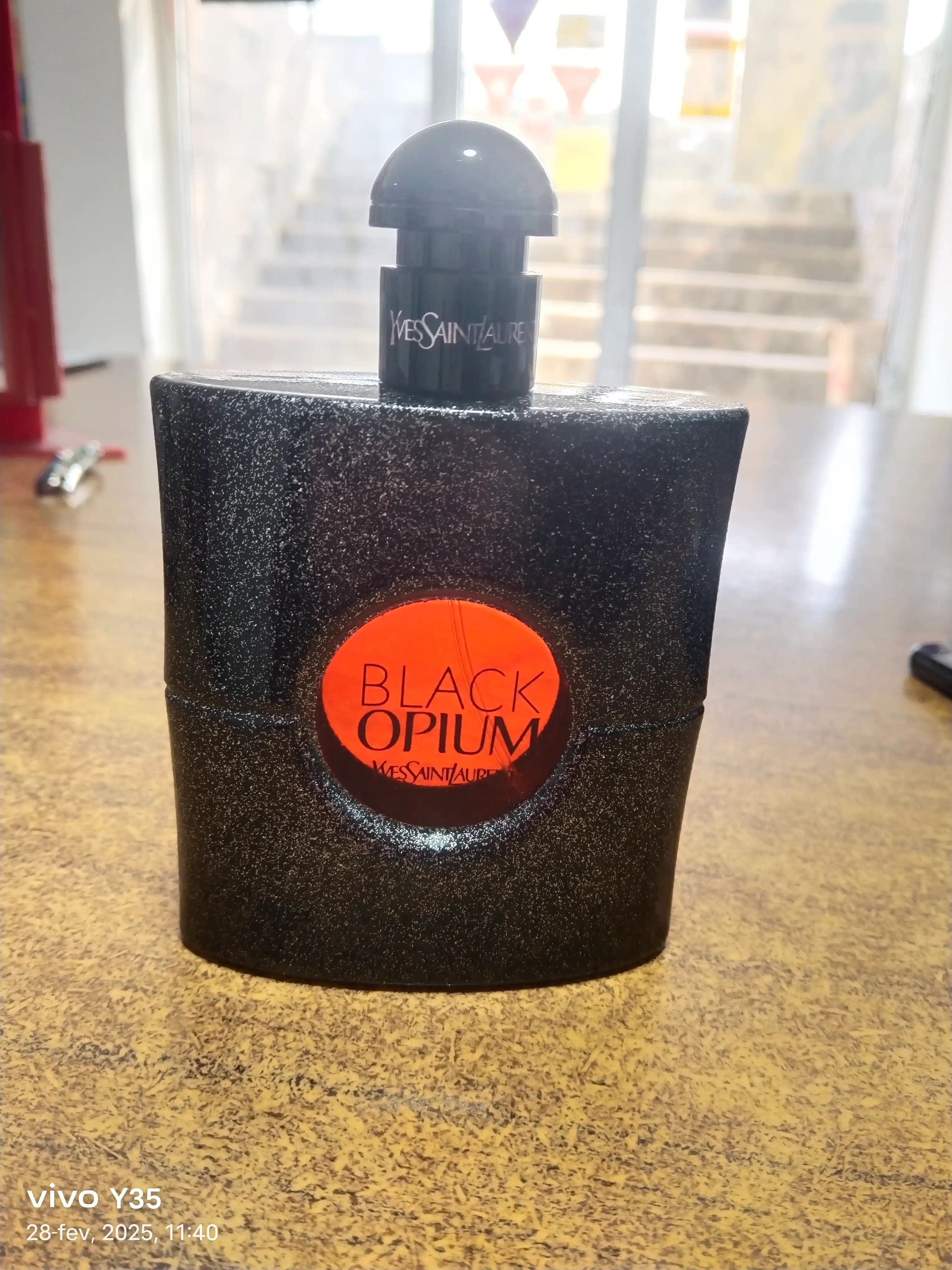 Ayollar parfyumeriyasi, Black Opium 90 ml