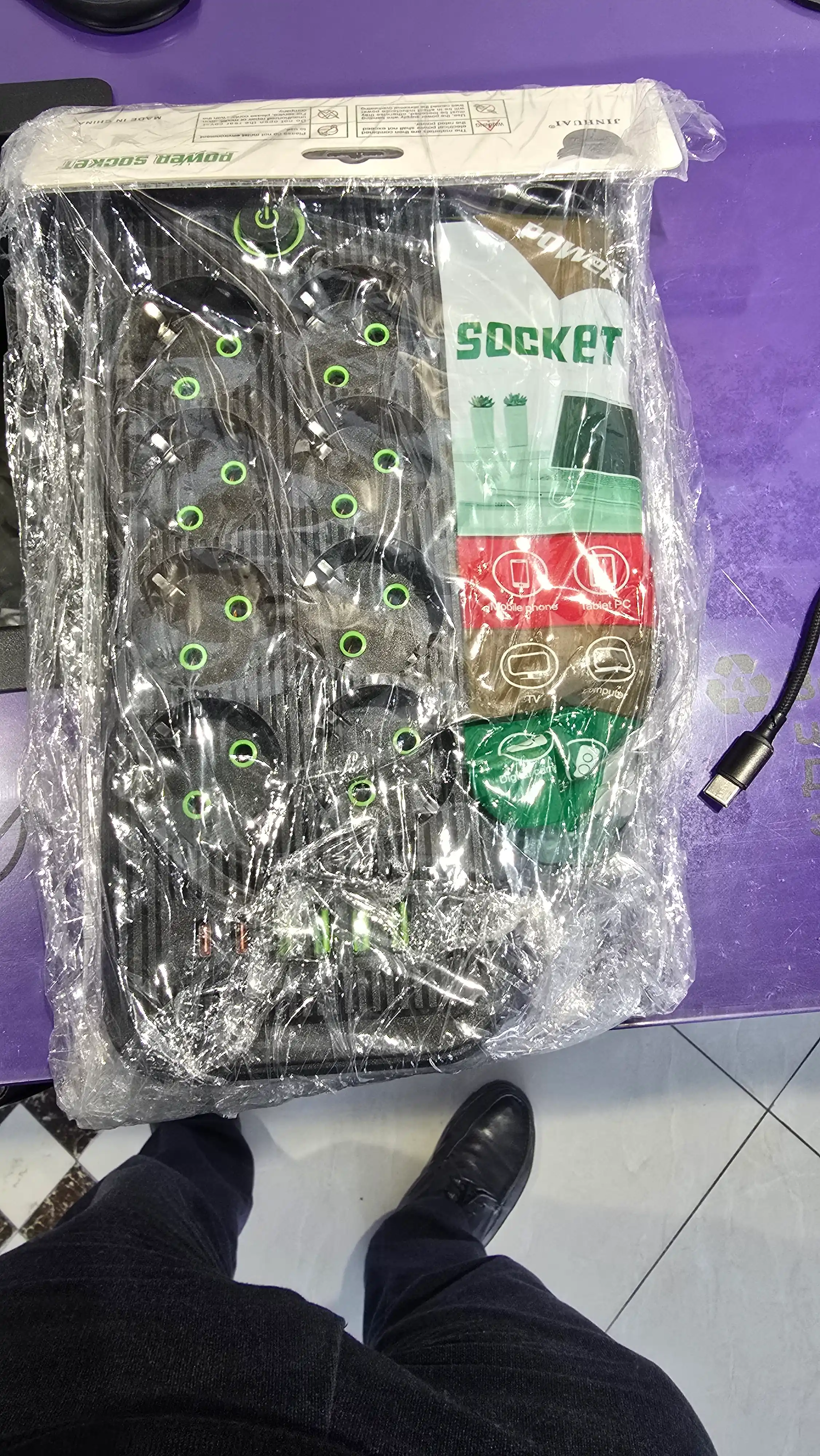 Elektr uzaytirgich, 2 metr, 3 ta USB port, Type-C, tarmoq filtri