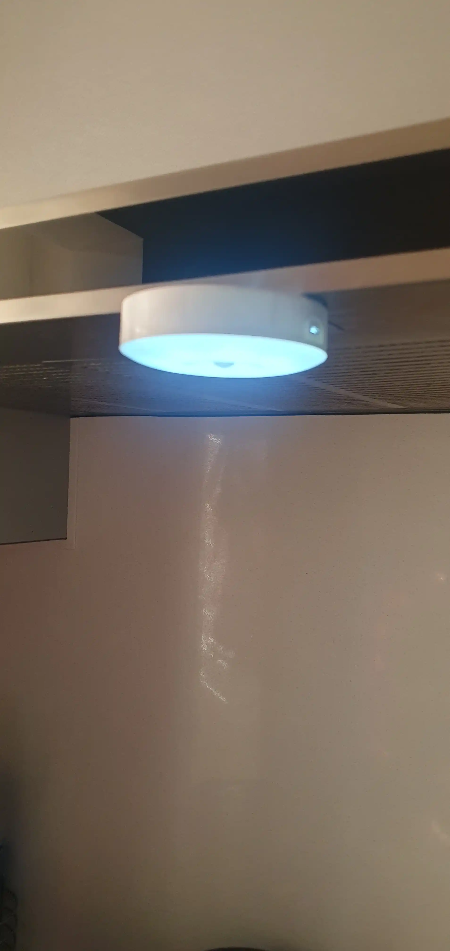 Simsiz LED chiroq, tungi yorug'lik, harakat sensori bilan chiroq, tungi lampa, svetilnik