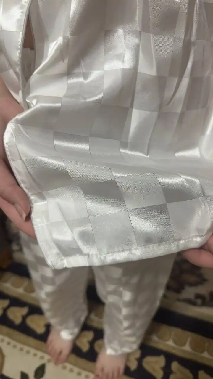 Bahorgi, atlas, pijama to‘plami ayollar uchun