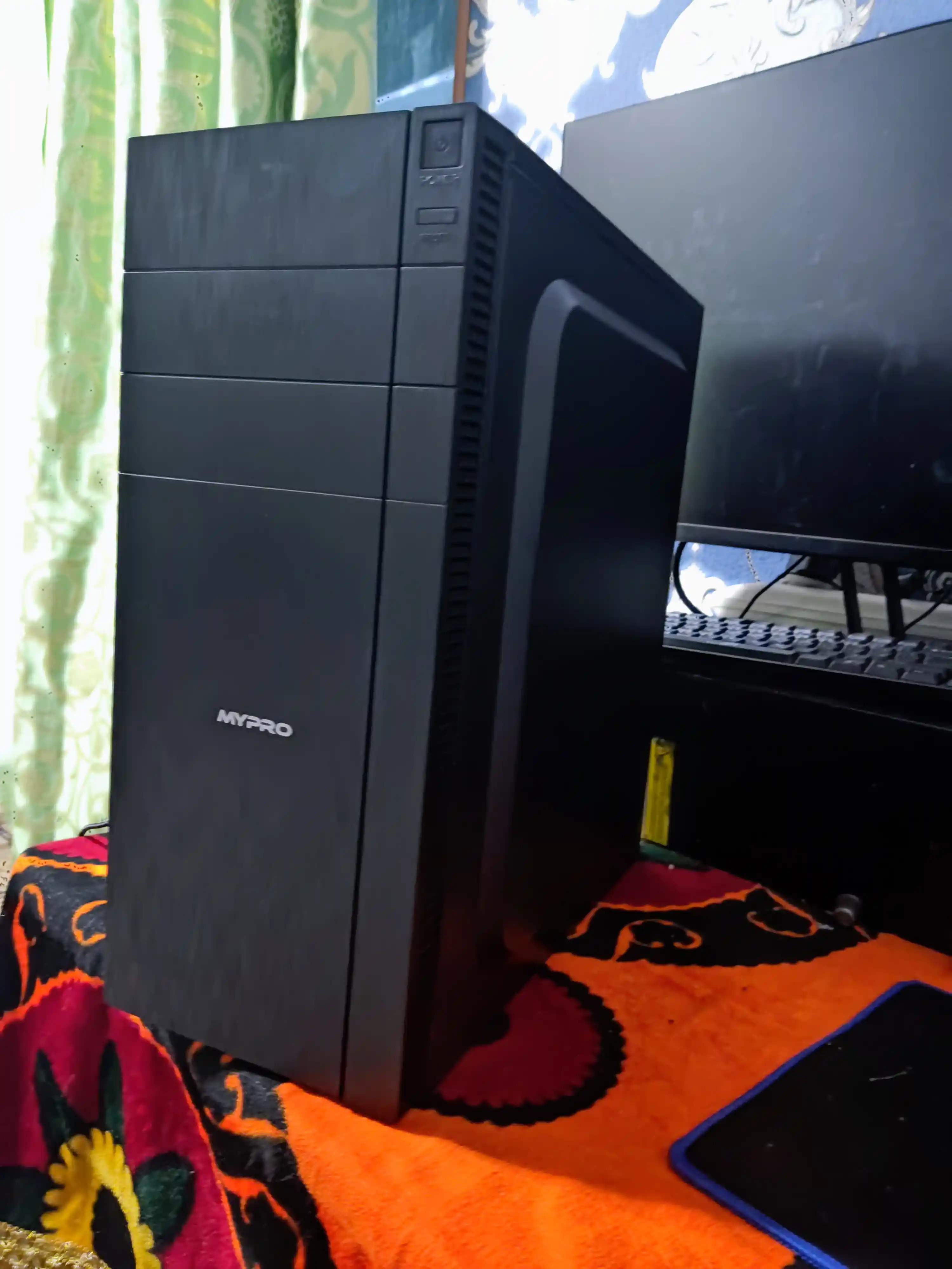 Kompyuter Intel Core i5 4 yadro protsessoriga asoslangan tizim bloki