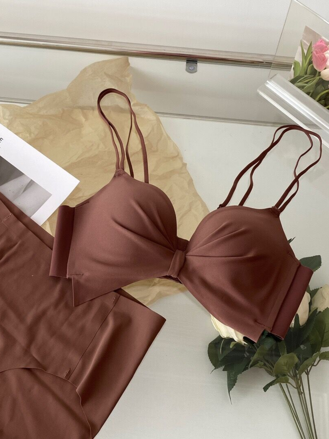 Qora cuckolds bilan porno komikslar