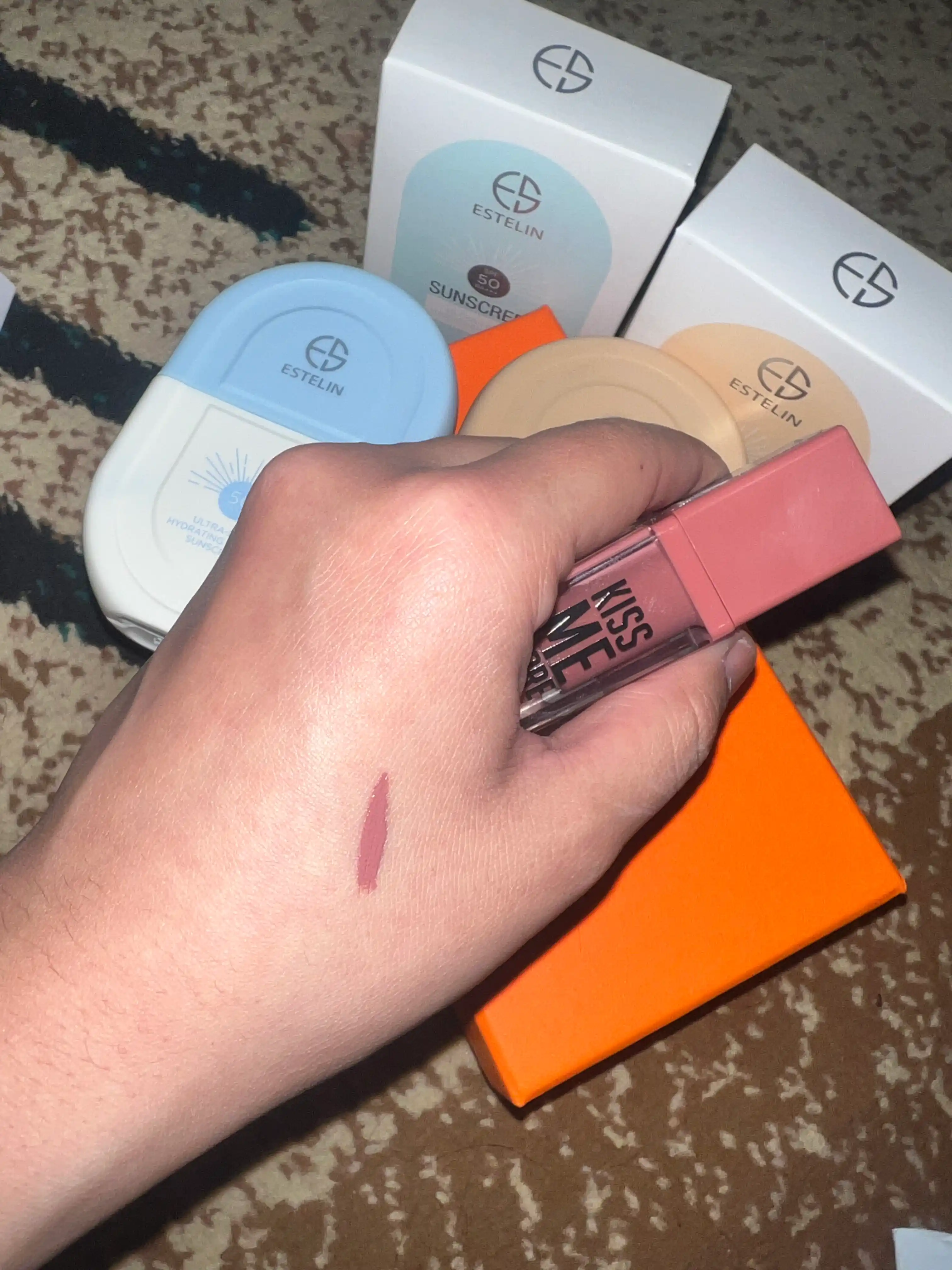 Suyuq matli lab bo'yog'i Flormar Kiss Me More Lip Tattoo