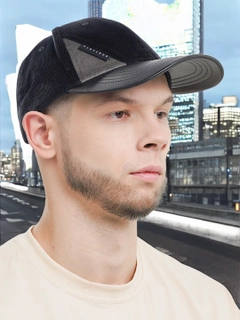 Черный